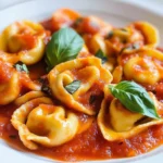 Tortellini mit Tomatensoße